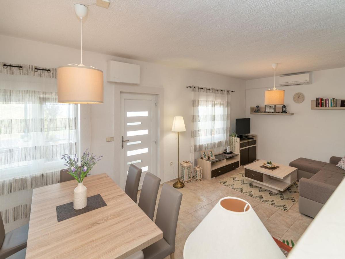 Scenic Sea View,Three Bedroom Villa With Pool Trogir Luaran gambar