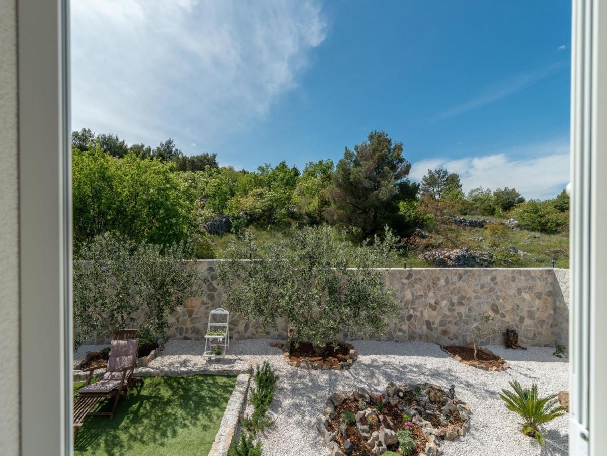 Scenic Sea View,Three Bedroom Villa With Pool Trogir Luaran gambar