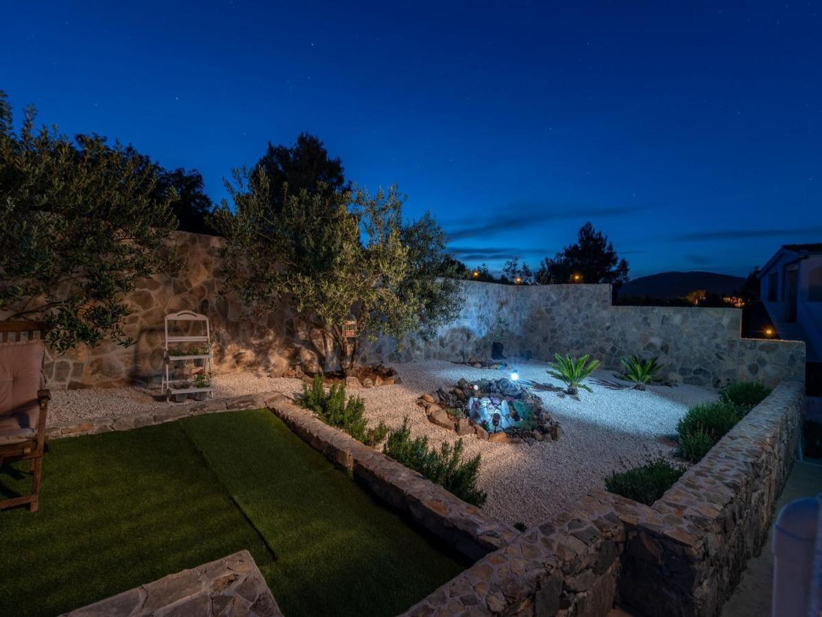Scenic Sea View,Three Bedroom Villa With Pool Trogir Luaran gambar